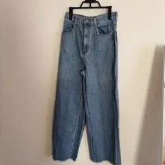 GU ライトブルーワイドレッグデニム Sサイズ