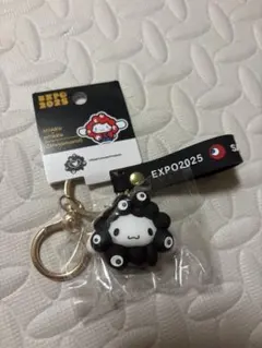 大阪・関西万博　会場限定　黒ミャクミャク　なりきりキーホルダー シナモロール