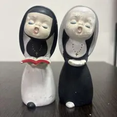 修道女 フィギュア 陶器製 白黒 2体セット - メルカリ