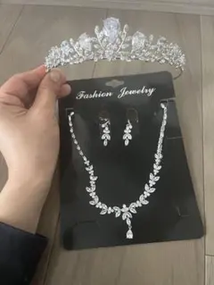 ブライダルアクセサリーセット ティアラ ネックレス イヤリング