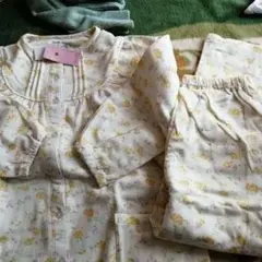花柄裏起毛　レディースパジャマセット　新品　Lサイズ