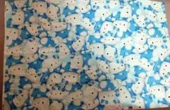 サンリオ　ハローキティ　生地　レトロ　当時物　鮮やかなブルー