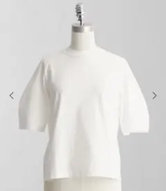 【即完売】LOEFFで毎シーズン完売、定番人気のクレセントスリーブTシャツ 即完売】LOEFFで毎シーズン完売、定番人気のクレセントスリーブTシャツ