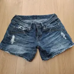 デニム　ショートパンツ　CECIL McBEE　 ダメージ加工