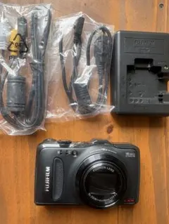 FUJIFILM FinePix F600 EXR デジカメ 4638 - メルカリ