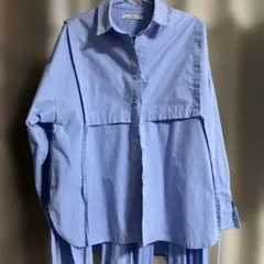 プリーツシャツ