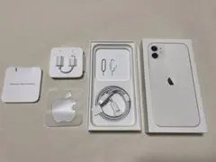 Apple iPhone 11 ホワイトの箱・ケーブル・変換アダプタ