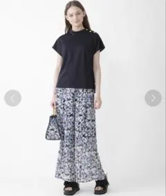 BLUE LABEL CRESTBRIDGE フラワープリント ワイドパンツのサムネイル