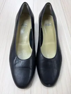 卑弥呼 elegance レザー パンプス 黒 ブラック 23.5cmのサムネイル