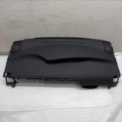 プリウス (ZVW60) 助手席ドア内張り グレードZ - メルカリ