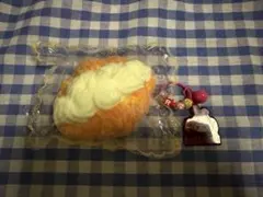 taoniniスクイーズ クリームパン