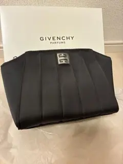 新品未使用本物 ジバンシー GIVENCHY ノベルティポーチのサムネイル