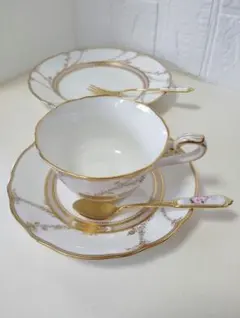 フランス アンティーク サルグミンヌ ツバメ 金彩 カップ＆ソーサー 