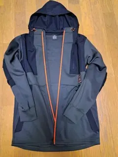 UNDER ARMOUR フード付きジャンパー