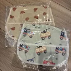 【新品・未使用】お食事エプロン 2枚セット