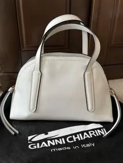 ジャンニキャリーニ　バック　ハンド　ショルダー　斜めがけ　ホワイト　リアルレザー