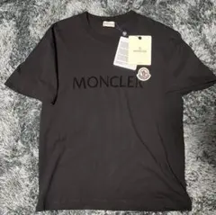 MONCLER ブラック Tシャツ