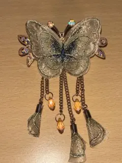 蝶々 バタフライモチーフ ヘアクリップ クリップ 髪留め キラキラ キッズ