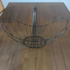 ブラックメタルワイヤーバスケットのサムネイル