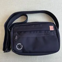 KANGOL ショルダーバッグ スクエア型 充電ポート付き