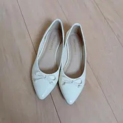 LiBERTYDOLL リボン付きホワイトフラットシューズ