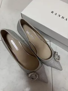 RANDA パンプス シルバー ラメ ビジュー 24.0cmのサムネイル
