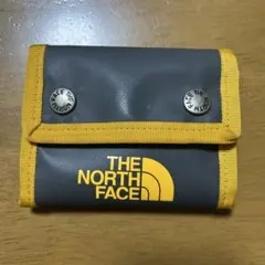 THE NORTH FACE 三つ折り財布 グレー/イエロー。コーチキーケース
