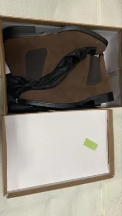 【新品、未使用】ブラウン サイドゴアブーツ スエード　ブラウン