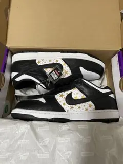 supreme NIKE SB DUNK LOW OG QS スター　星