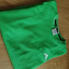 adidas　Tシャツ