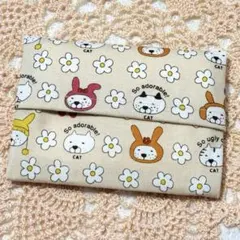 ハンドメイド　ポケットティッシュケース　うさねこ　猫柄　ライトベージュ