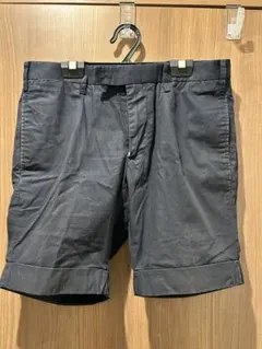 無印　ショートパンツネイビーとGUタック入りパンツ　ブラックのセットのサムネイル