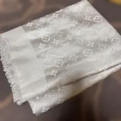 LOUIS VUITTON シルク大判ストール シルバーグレータグなし価格