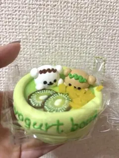 海外スクイーズ　パピー　キウイ