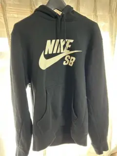 ナイキ　SB　パーカー　Mサイズ