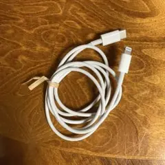1メートル iPhone用 Lightning - USB-C ケーブル