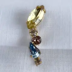 Item thumbnail for item 59bd906f-1d73-43fd-8e6e-fb0bc40a7a2f