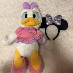 デイジーぬいぐるみ　ディズニー紫カチューシャのセット デイジーぬいぐるみ ディズニー紫カチューシャのセット - メルカリ