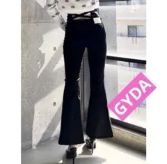 GYDA ハイウエストBACKクロスフレアパンツ Mのサムネイル