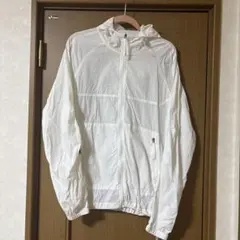 ホワイト フード付きジャケット