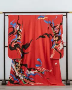 2026年最新】レディース着物 白無垢・色打掛の人気アイテム - メルカリ 岡本太郎 新品未使用 引き打掛 赤地
