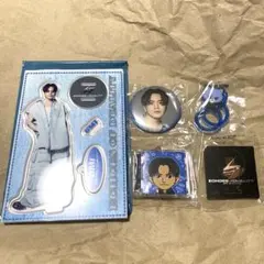 三代目 JSBFOREVERONE 登坂広臣アクスタ フォトカードOMI ØMI - メルカリ