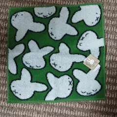 レア「70周年・総柄フェイス」ミッフィー タオルハンカチ　グリーン