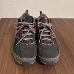 New Balance トレッキングシューズ グレー