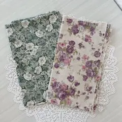 花柄生地　端切れ2枚