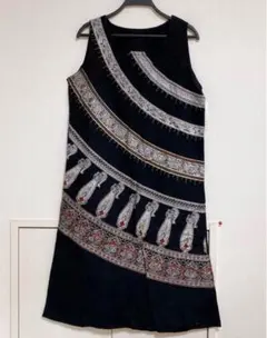 新品 ✨ ペイズリー柄 ジャンパースカート ワンピース ブラック 柄物