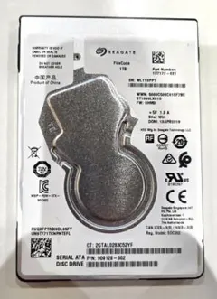 Seagate FireCuda 1TB 2.5インチ SSHD 本体