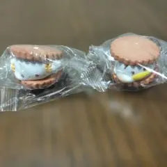 カプセルトイ　サンリオキャラクターズ ふにゅっとスモアサンド