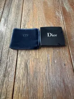 Dior ピンク アイシャドウ ケース付き