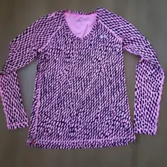 UNDER ARMOUR ピンク・黒　長袖トップス SM